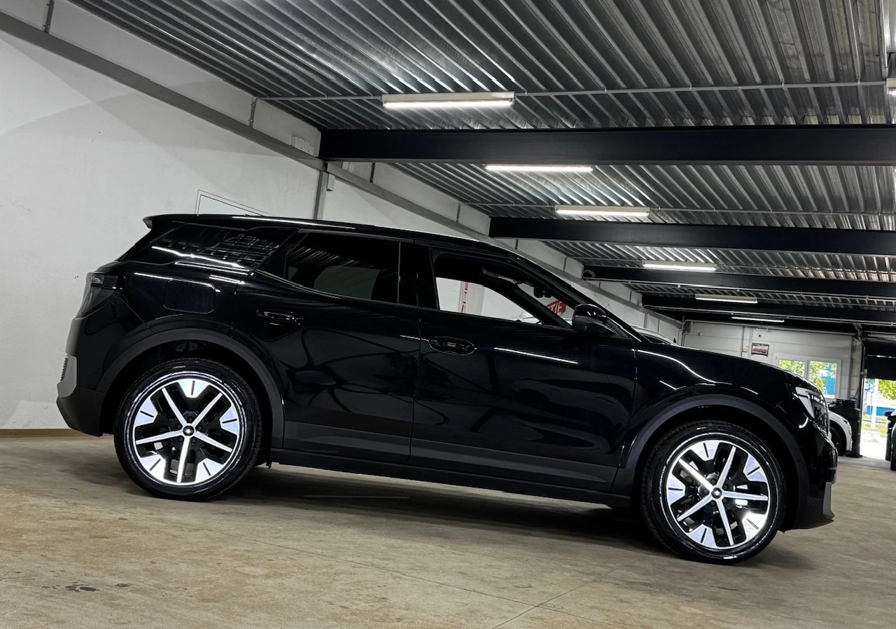 FORD Explorer Elektro Extended Range 79kWh / Wärmepumpe / Anhängerkupplung-image-3