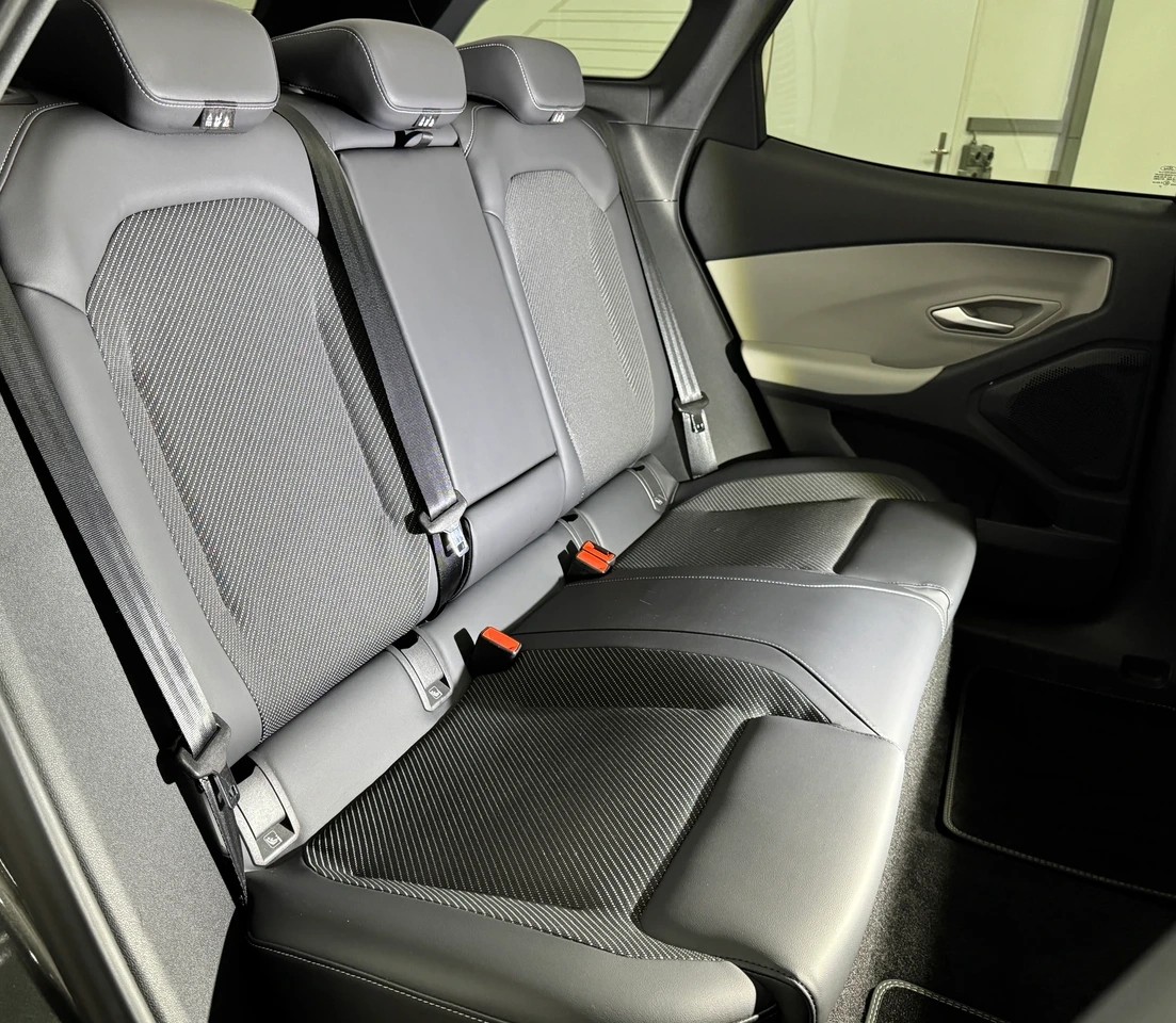 FORD Explorer Elektro Extended Range 79kWh / Wärmepumpe / Anhängerkupplung-image-10