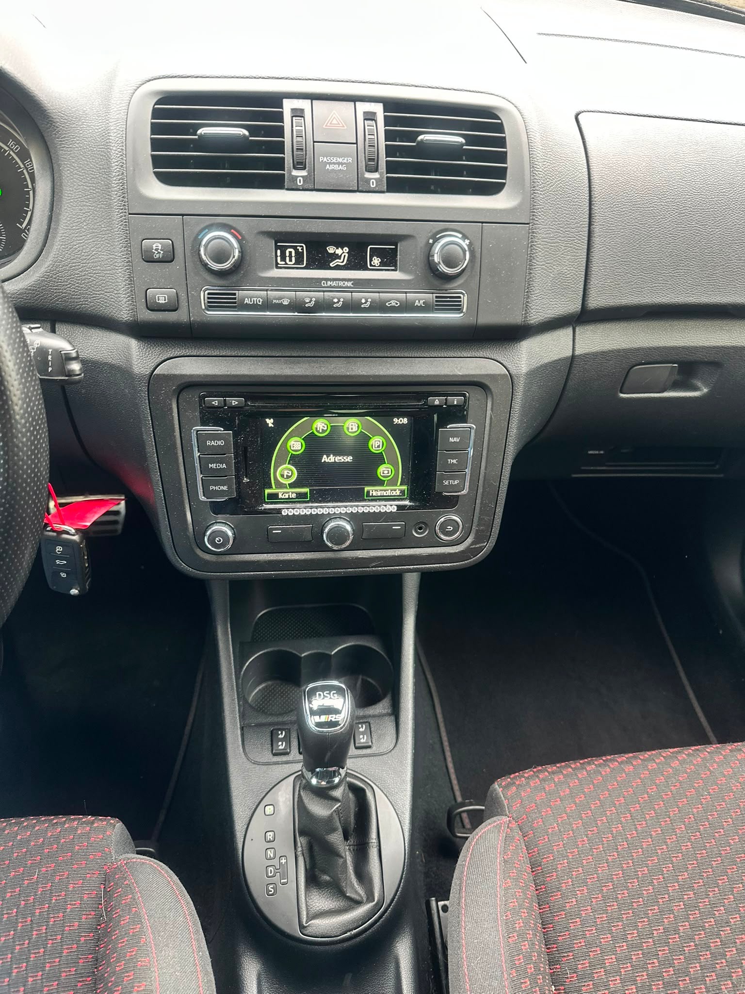 SKODA Fabia 1.4 TSI RS Edition S2000 DSG-image-12