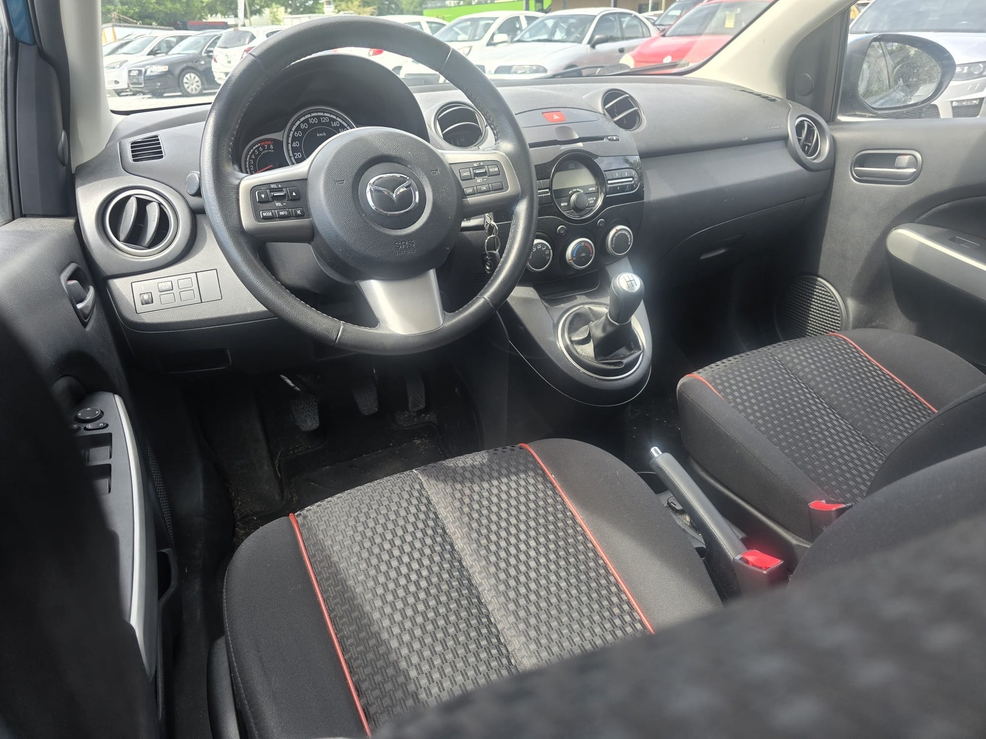 MAZDA 2 1.5i 16V Sport-image-13
