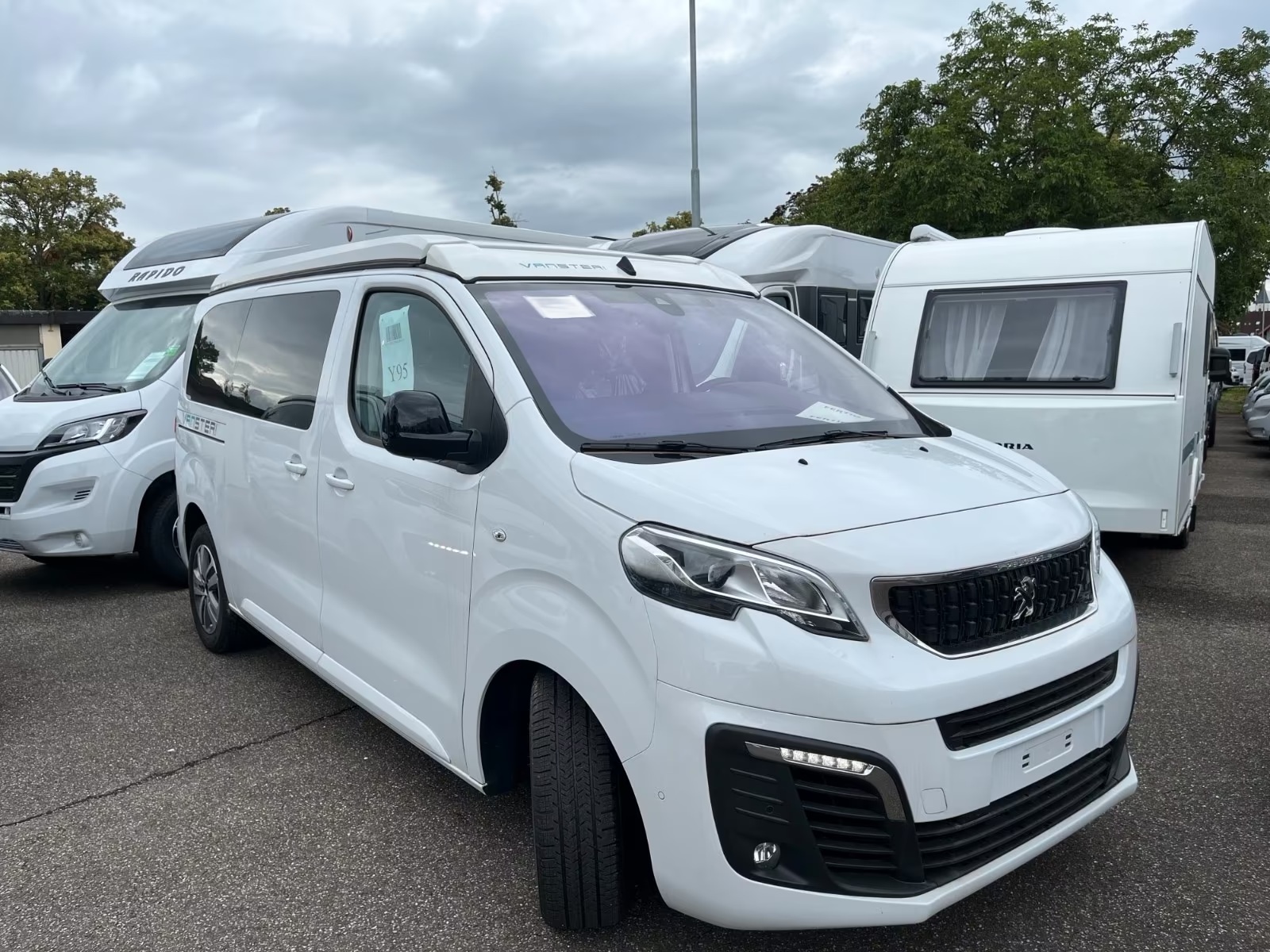 PEUGEOT Pössl Vanster 145 PS*Standheizung*E-Paket*