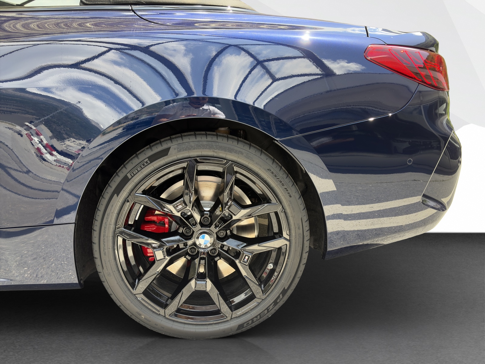 BMW 430i xDrive Cabrio-image-21