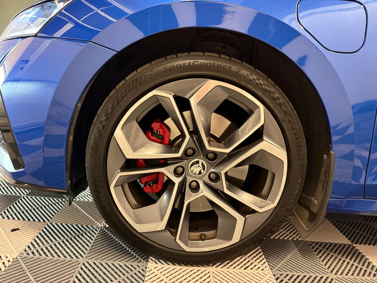 SKODA Octavia Combi 1.4 TSI PHEV DSG RS-image-26