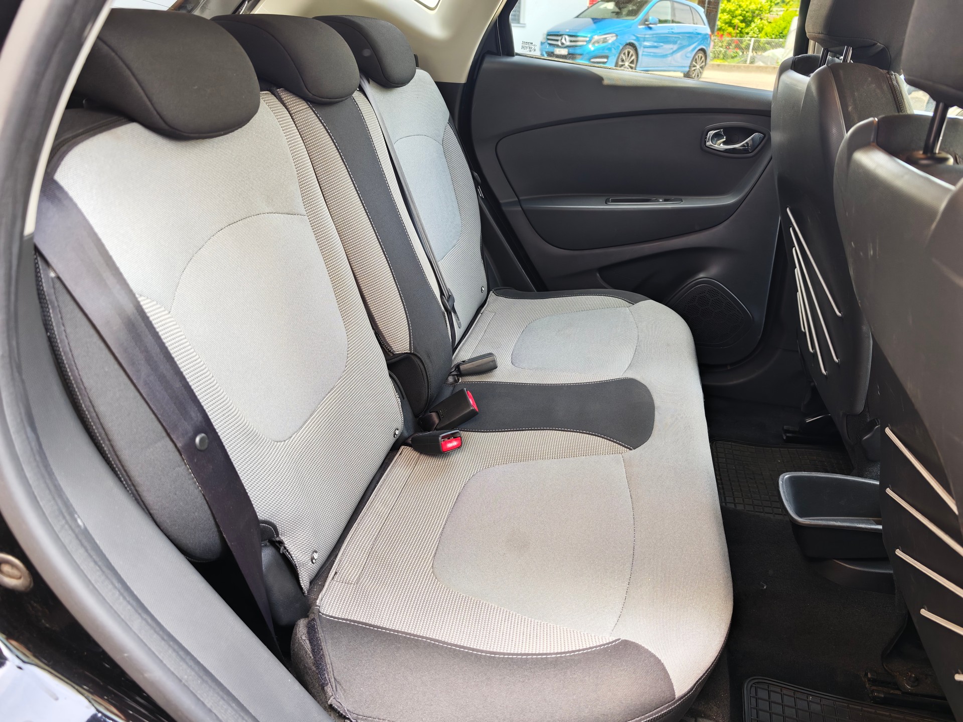 RENAULT Captur 1.2 T 16V Dynamique EDC-image-7