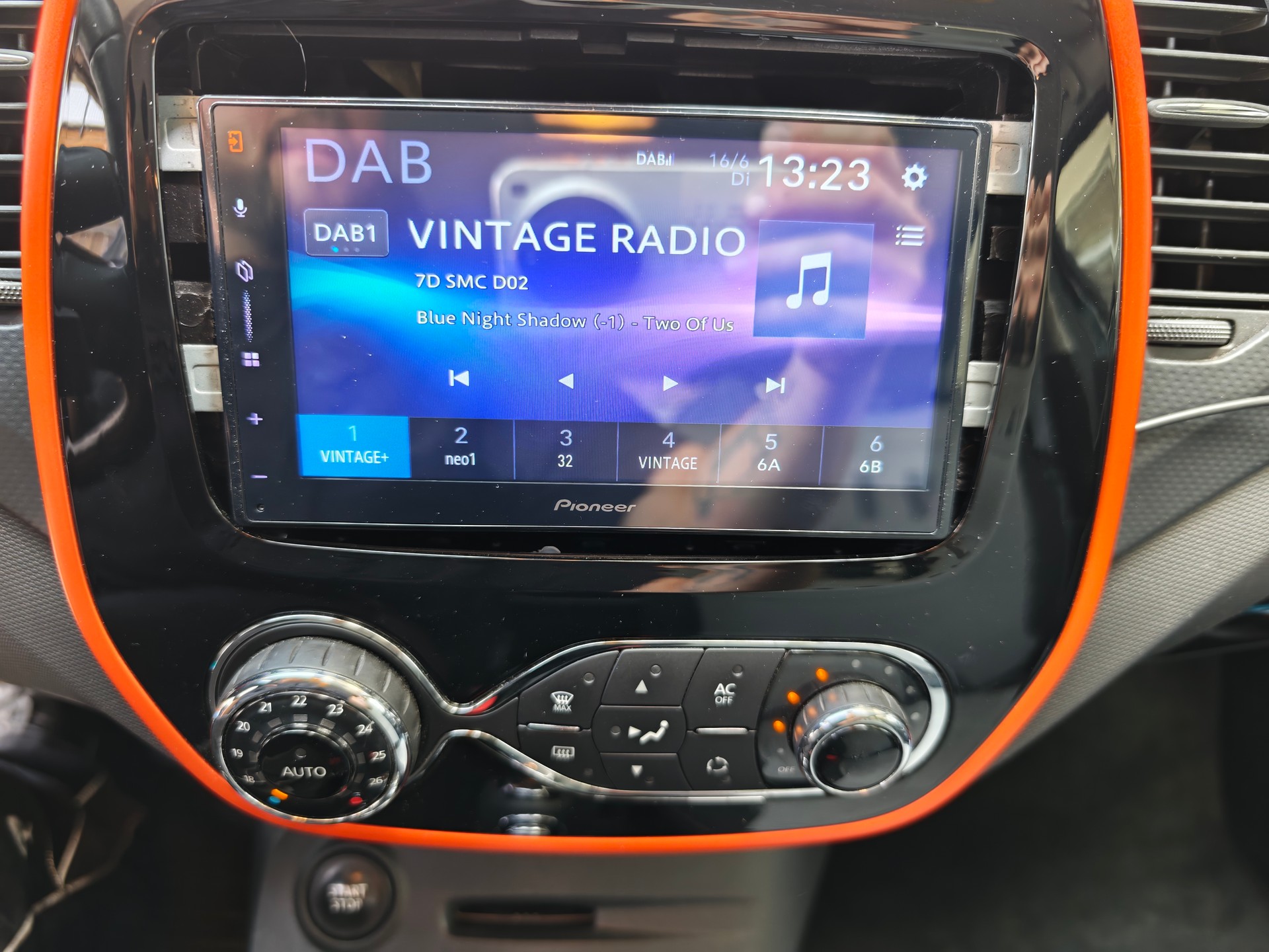 RENAULT Captur 1.2 T 16V Dynamique EDC-image-4