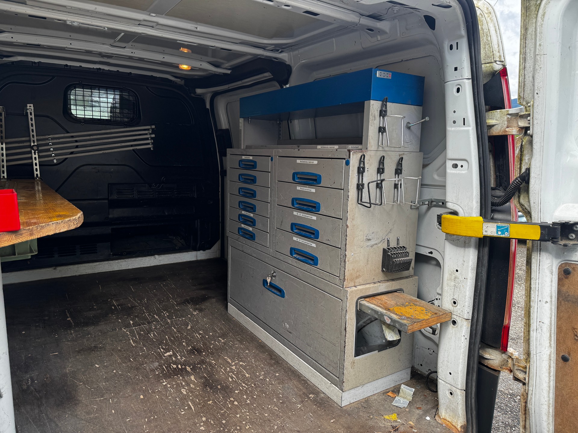 FORD Transit Custom Van 250 L1H1 Ambiente-image-7