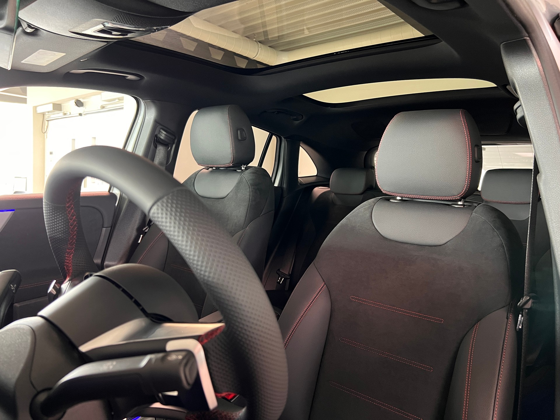 MERCEDES-BENZ EQA 350 66,5 kWh 4Matic Excellence-image-12