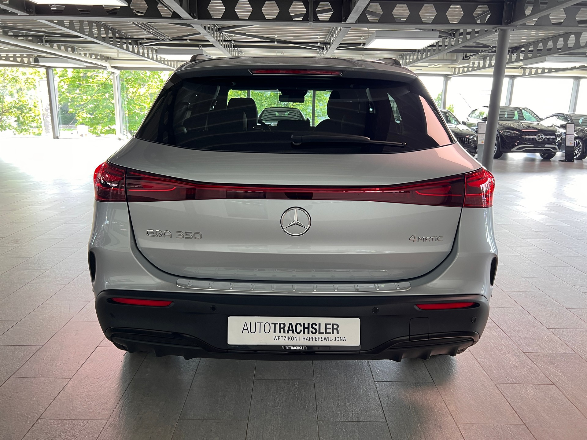 MERCEDES-BENZ EQA 350 66,5 kWh 4Matic Excellence-image-4