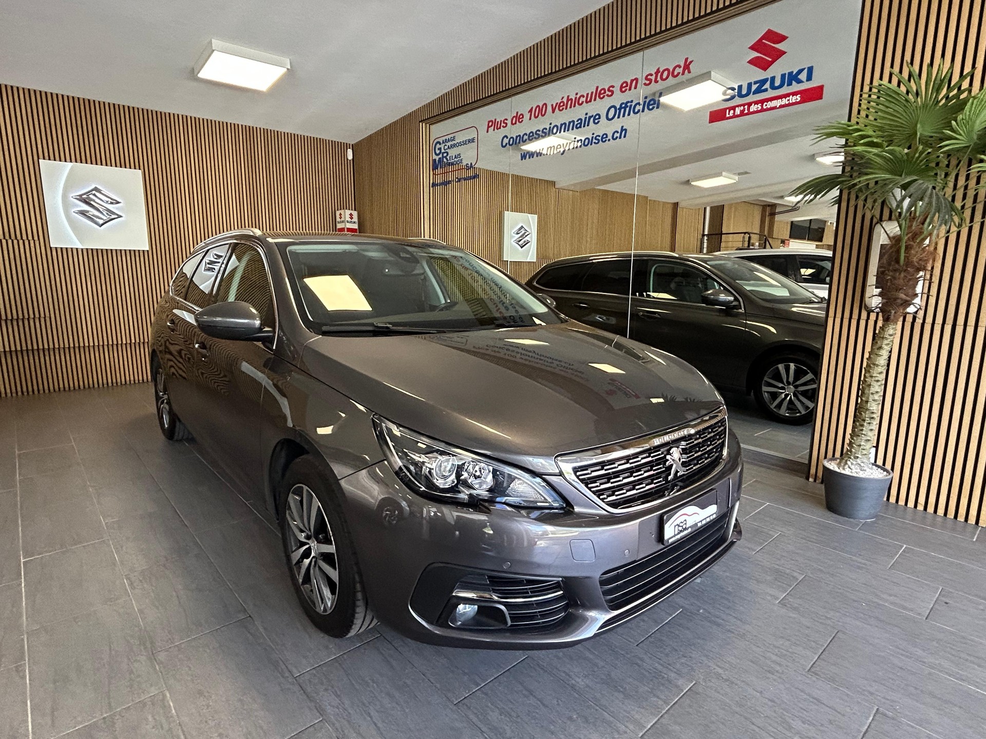 PEUGEOT 308 SW 1.5 BlueHDi Allure-image-1