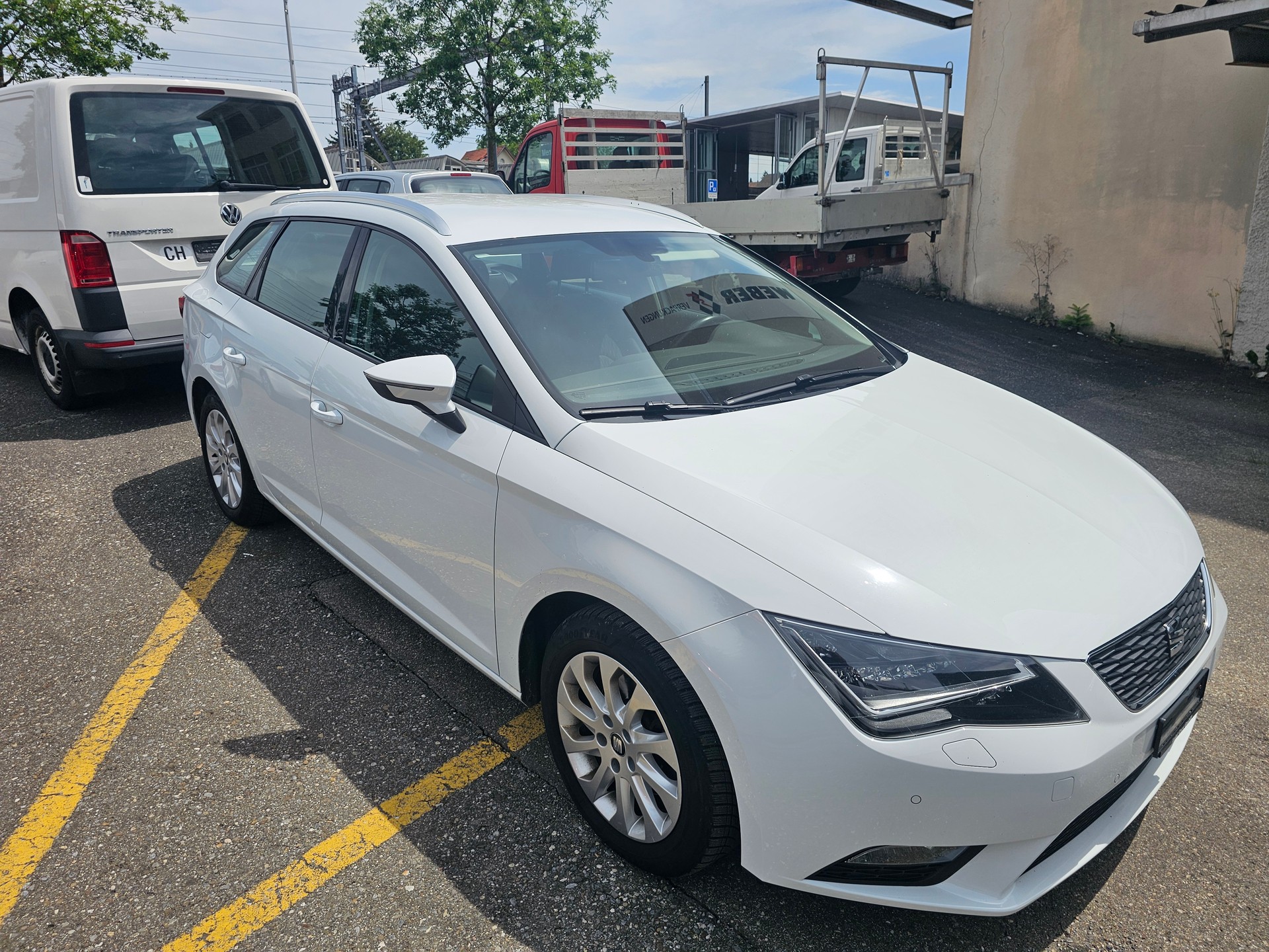 SEAT Leon ST 2.0 TDI FR 4Drive-image-1