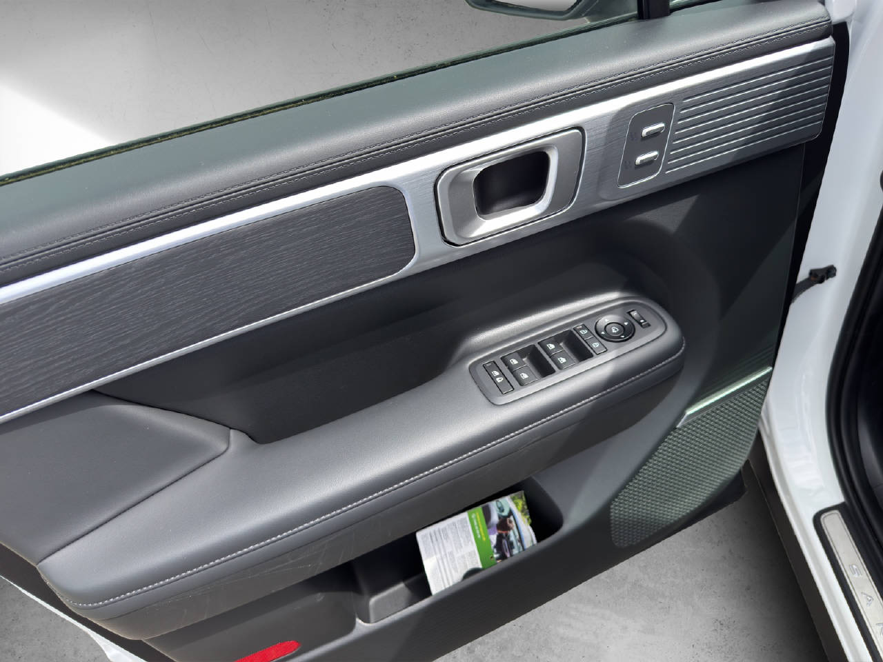 HYUNDAI Santa Fe 1.6 T-GDi HEV Vertex MY25-image-2