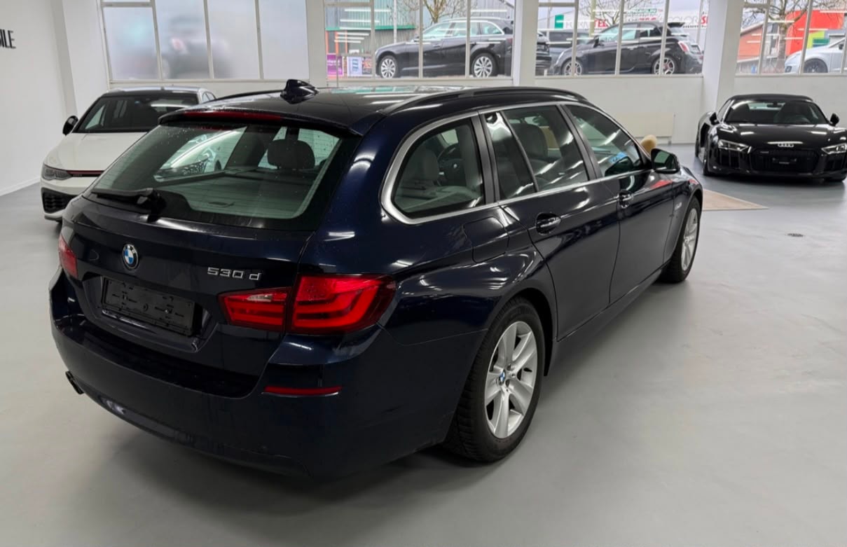 BMW 530d Touring Steptronic-image-3