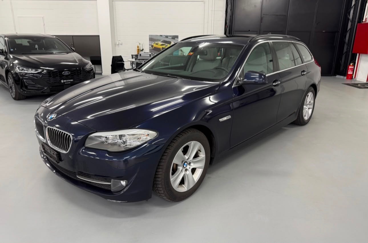 BMW 530d Touring Steptronic-image-0