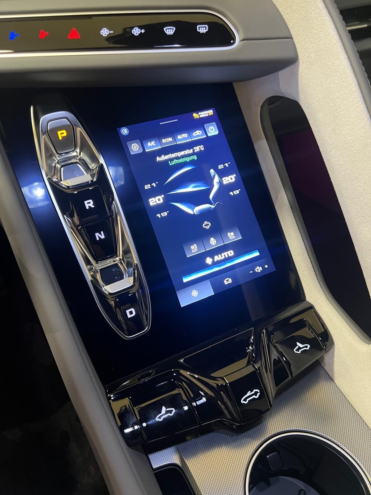 MG Cyberster 77kWh 4WD-image-7