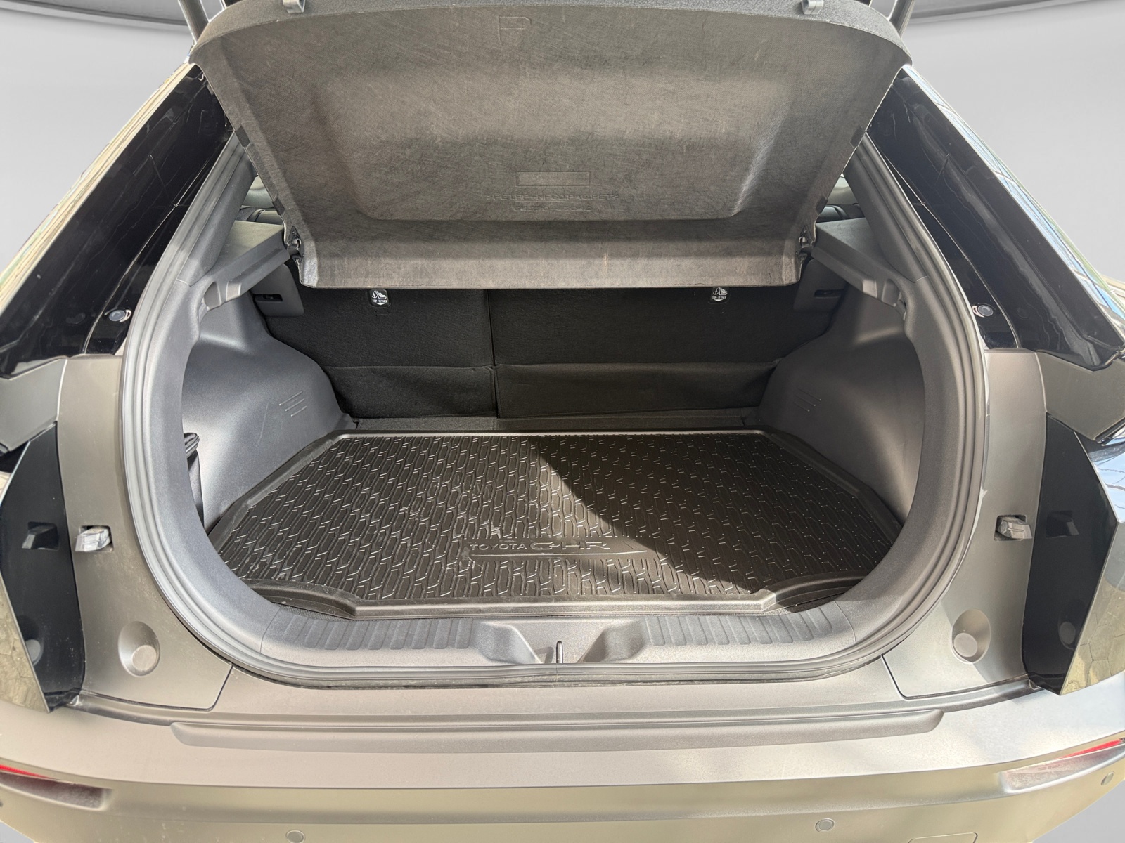 TOYOTA C-HR+ 77 kWh Style FWD-image-22