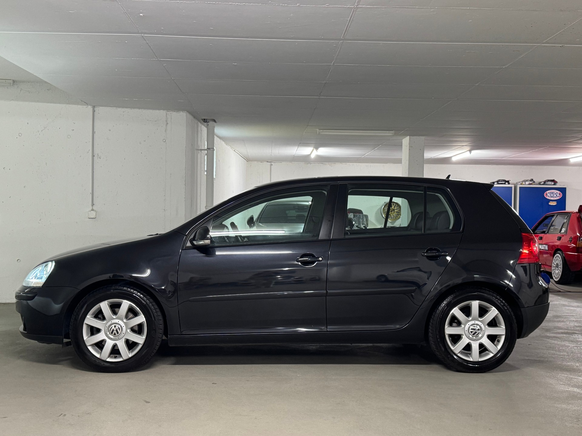 VW Golf 2.0 FSI Sportline Tiptronic 2-Hand-image-4