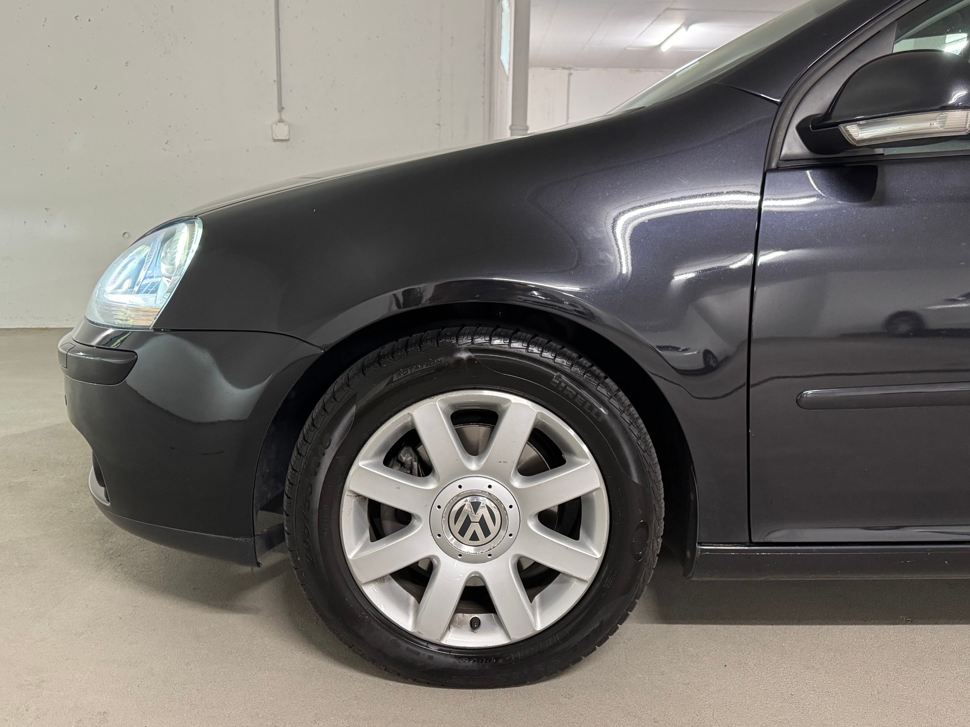 VW Golf 2.0 FSI Sportline Tiptronic 2-Hand-image-3