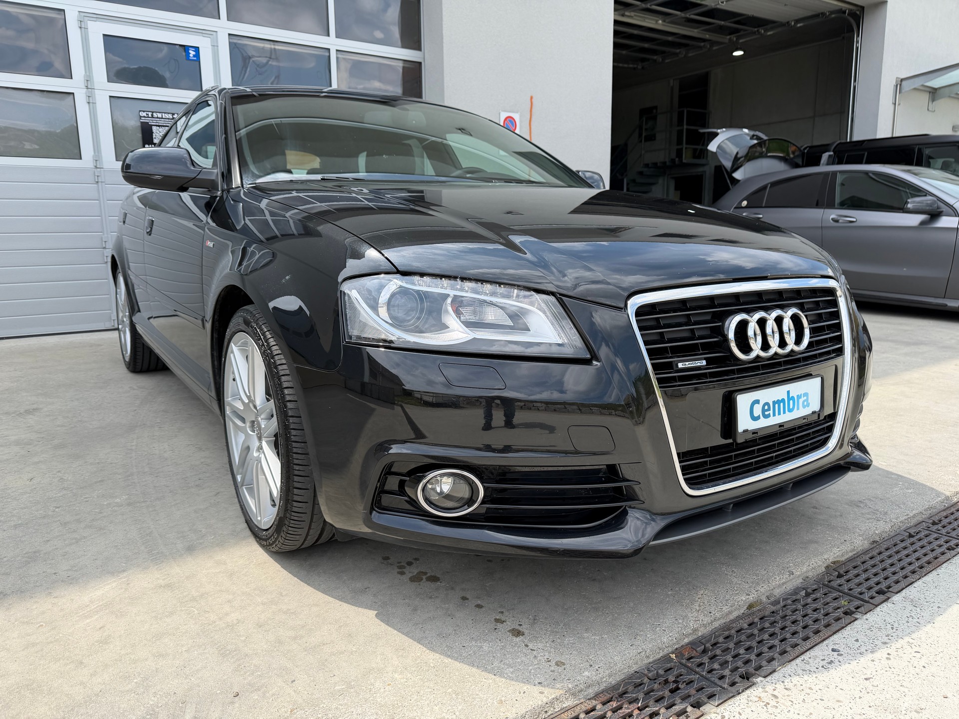 AUDI A3 Sportback 1.8 TFSI Ambiente quattro-image-6