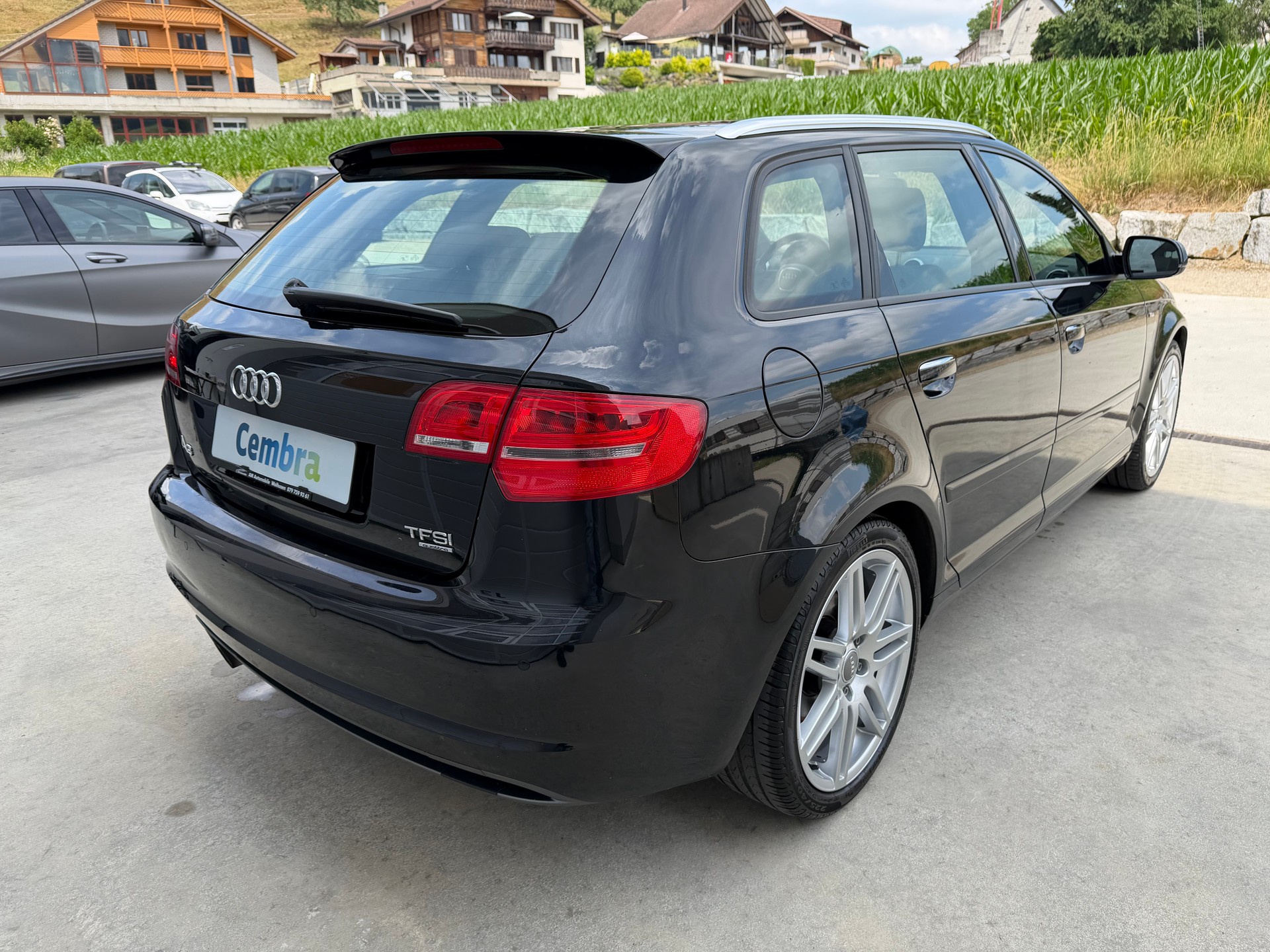 AUDI A3 Sportback 1.8 TFSI Ambiente quattro-image-4