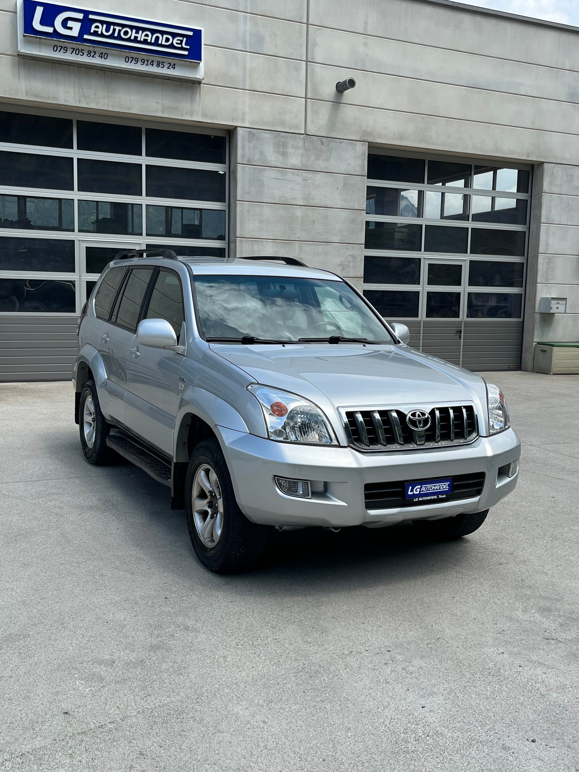 TOYOTA Land Cruiser 3.0 TD Linea Sol Executive-image-0