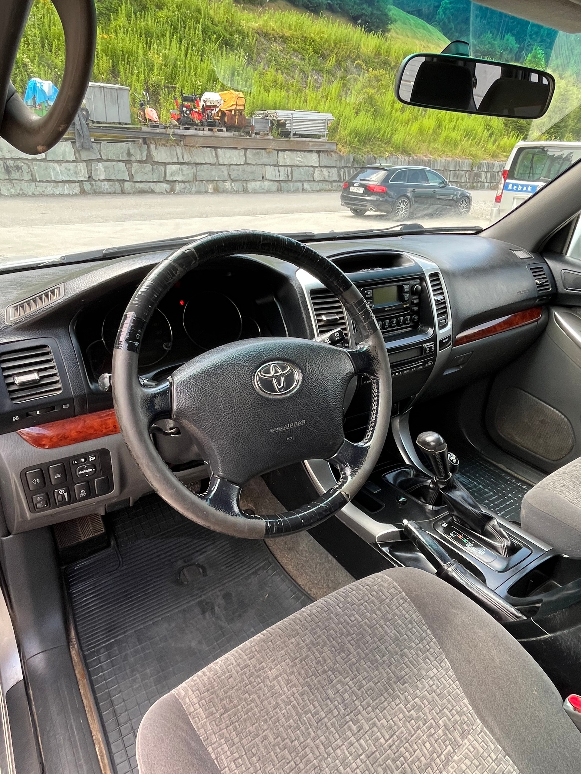TOYOTA Land Cruiser 3.0 TD Linea Sol Executive-image-8