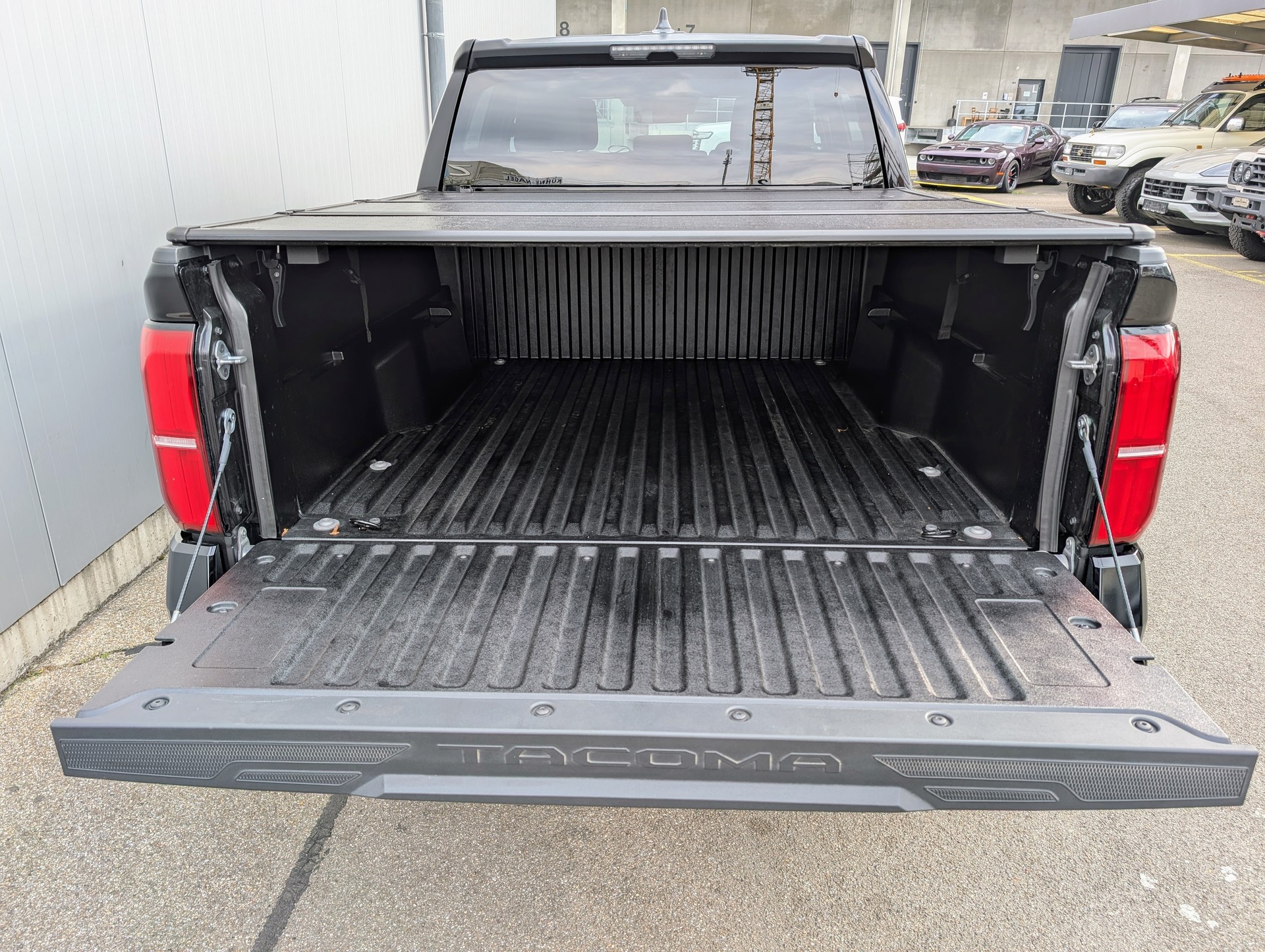 TOYOTA Tacoma Double Cab 4WD-image-11