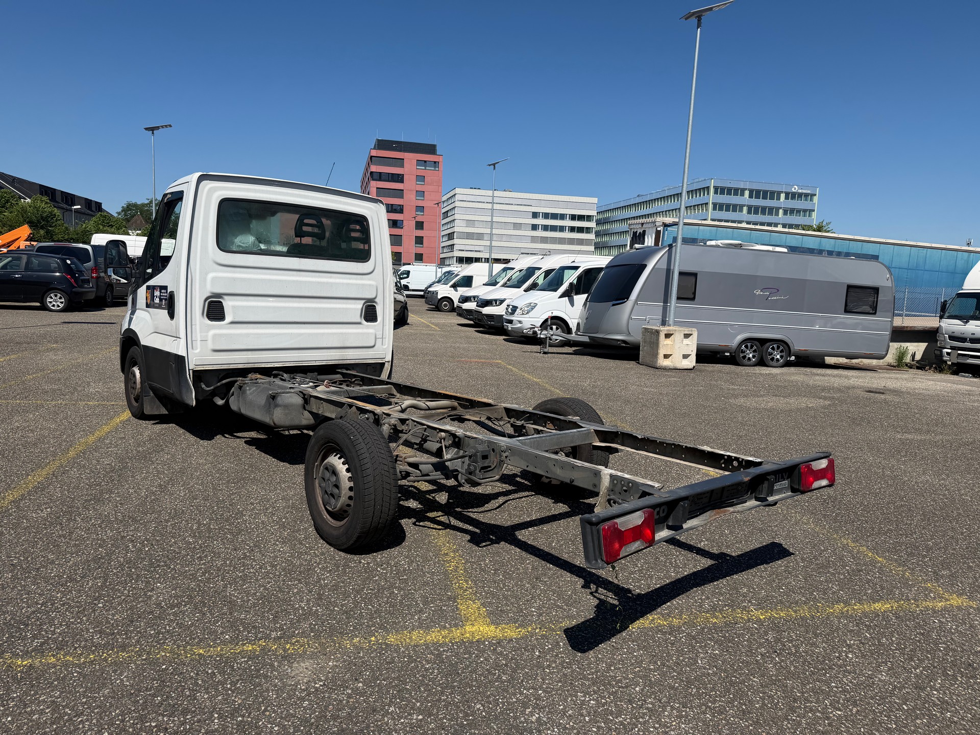 IVECO DAILY 35 S 16 A8-image-2