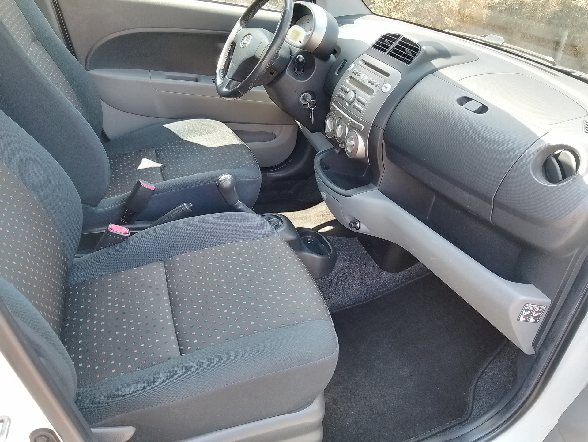 DAIHATSU Sirion 1.3 eco-4WD-image-14
