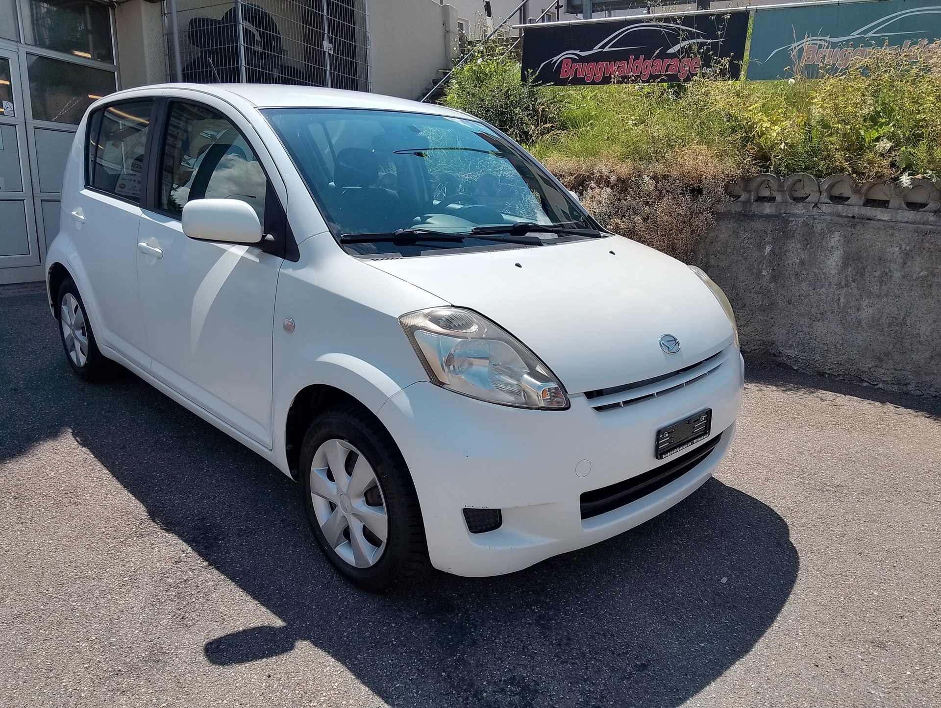 DAIHATSU Sirion 1.3 eco-4WD-image-3