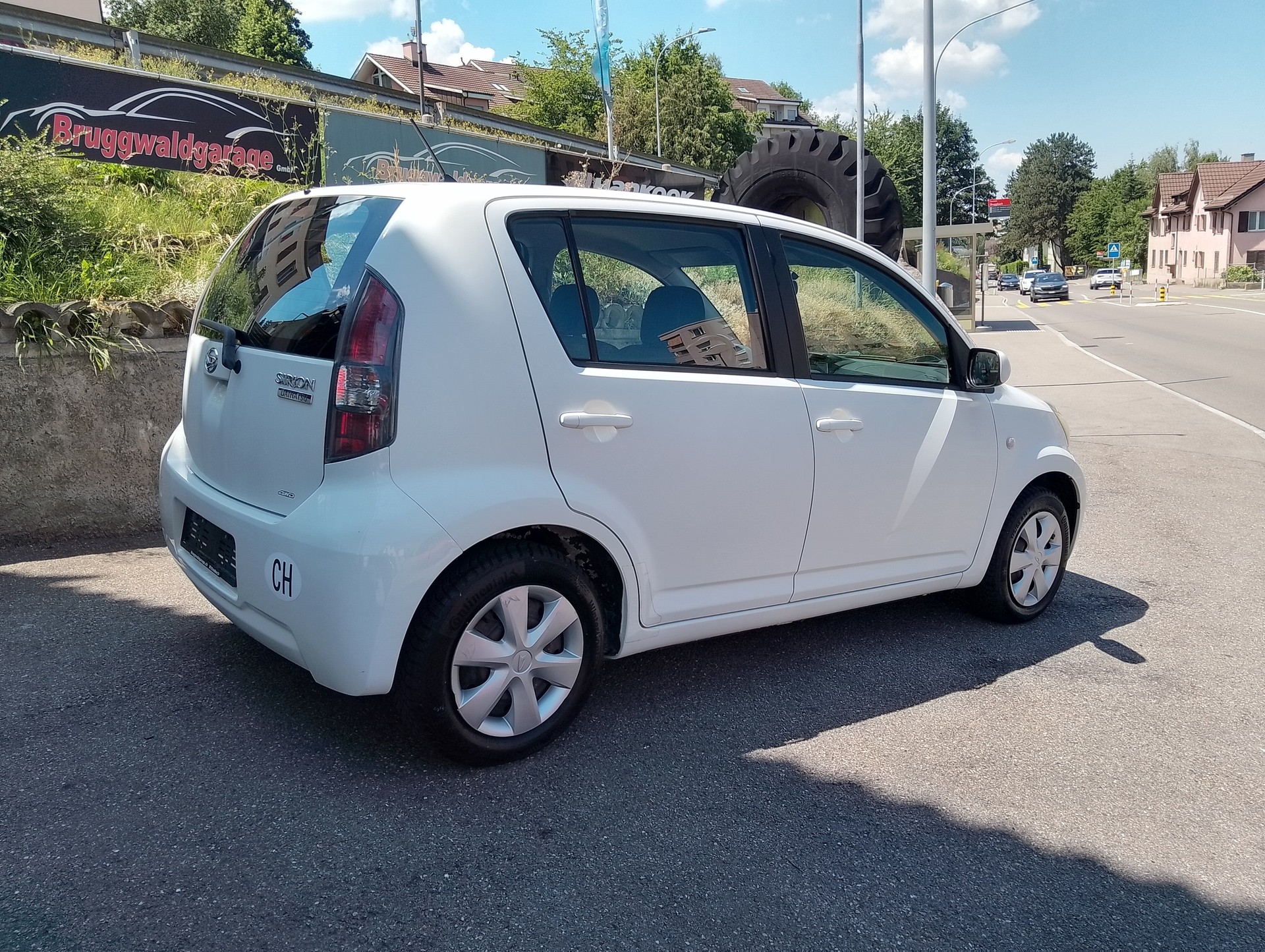 DAIHATSU Sirion 1.3 eco-4WD-image-8