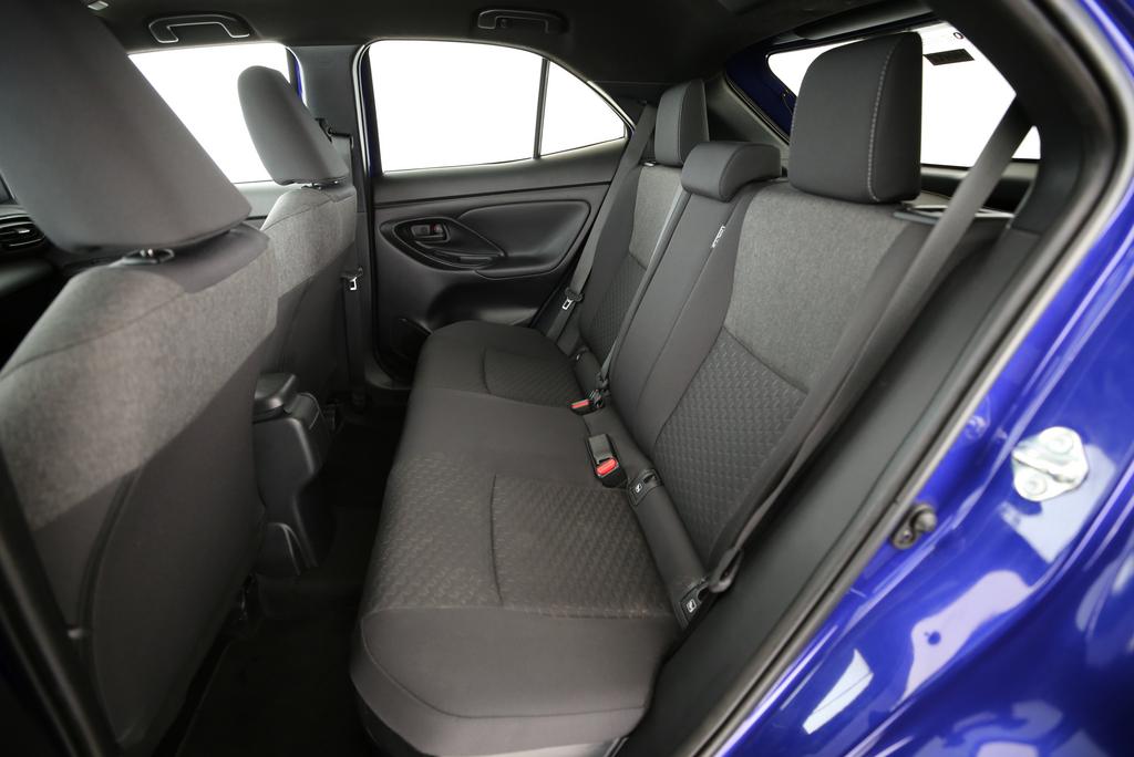 TOYOTA Yaris Cross 1.5 VVT-i HSD Trend AWD-i-image-11