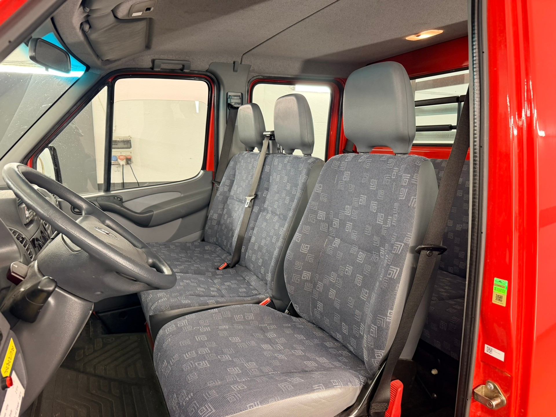 MERCEDES-BENZ Sprinter 416 CDI Duo 4X4 FEUERWEHR-image-9
