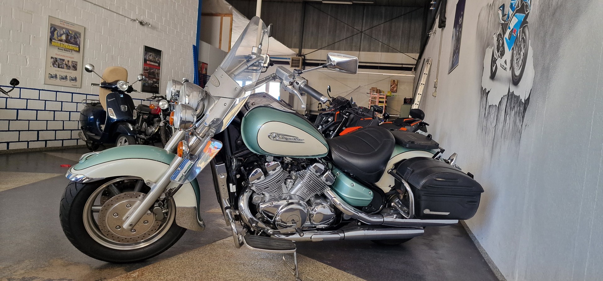 YAMAHA XVZ 1300 A Royal Star-image-3