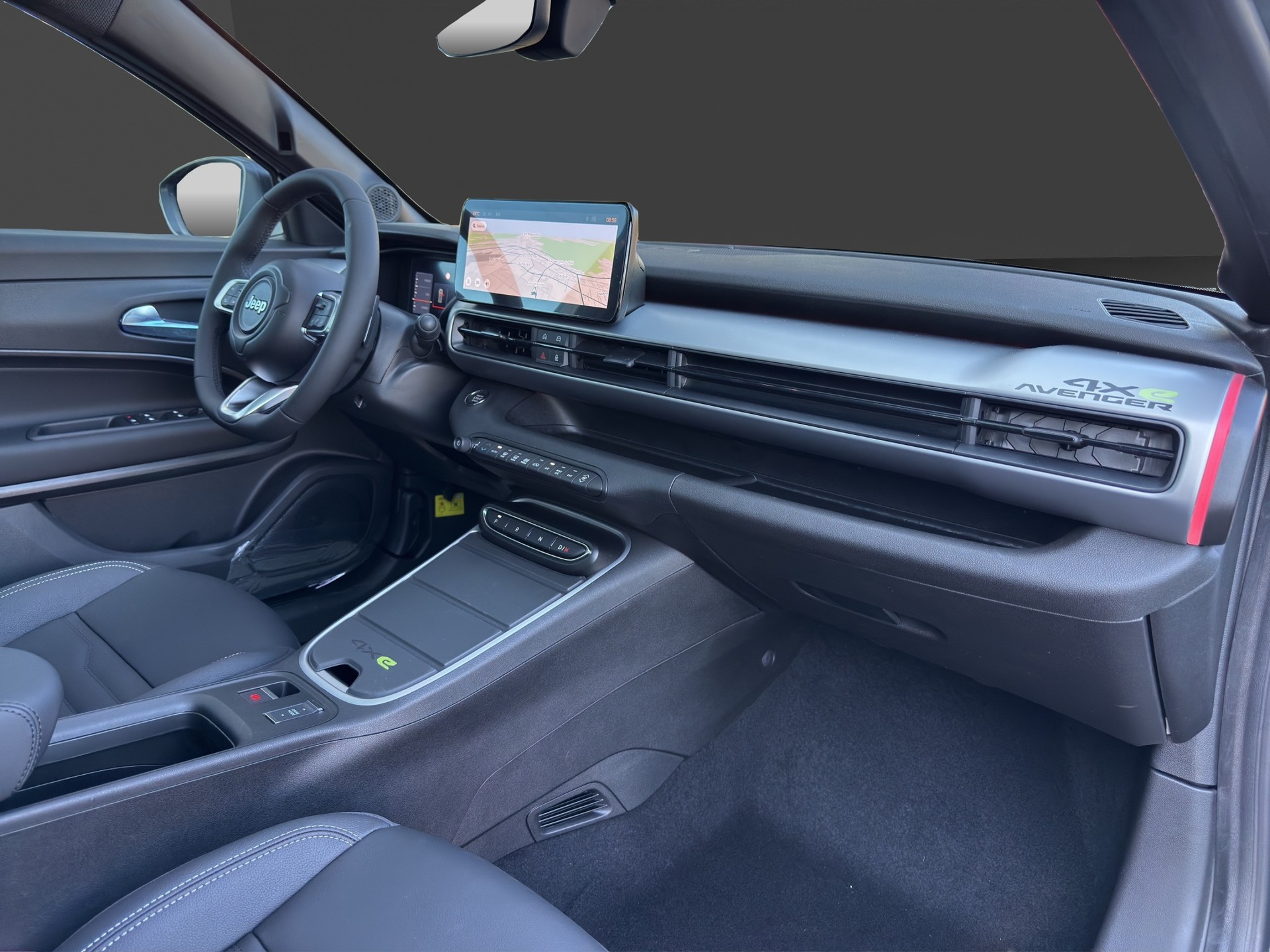 JEEP Avenger 1.2 Turbo MHEV Overland Leather 4xe-image-12
