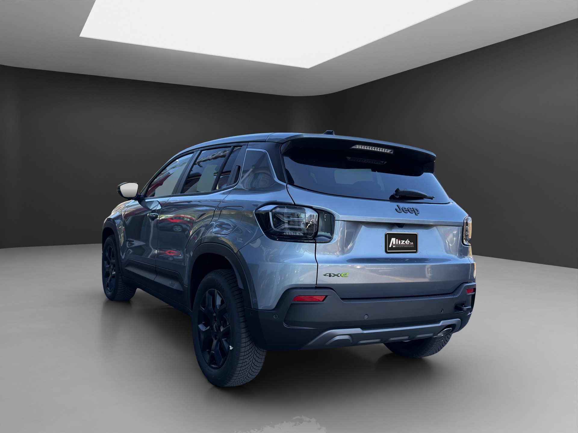 JEEP Avenger 1.2 Turbo MHEV Overland Leather 4xe-image-4
