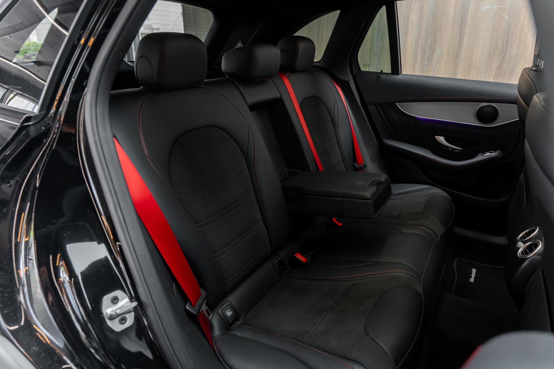 MERCEDES-BENZ GLC 220 d AMG Line 4Matic 9G-Tronic-image-10