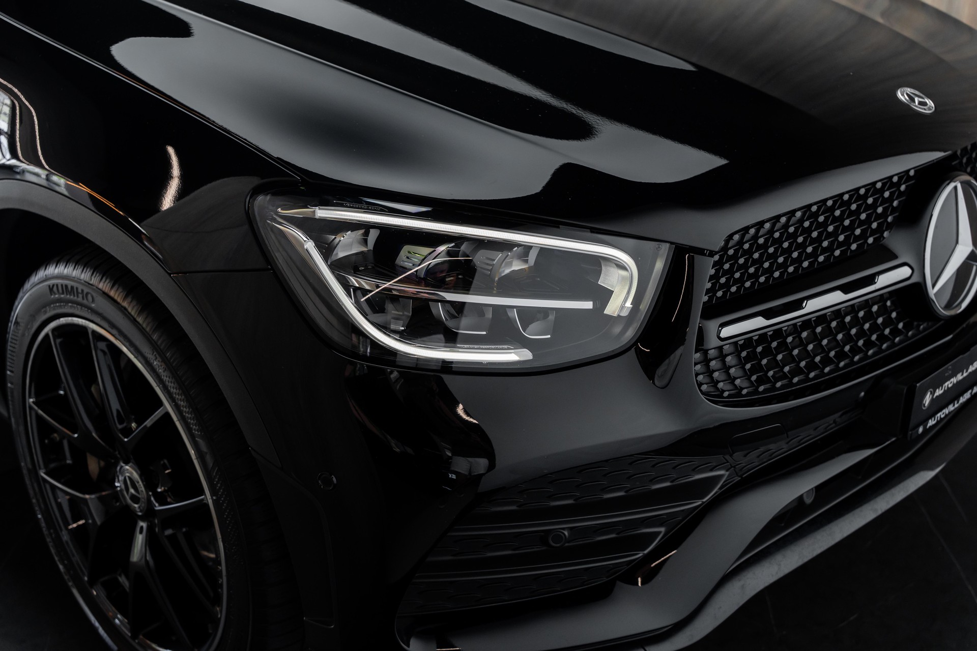 MERCEDES-BENZ GLC 220 d AMG Line 4Matic 9G-Tronic-image-23
