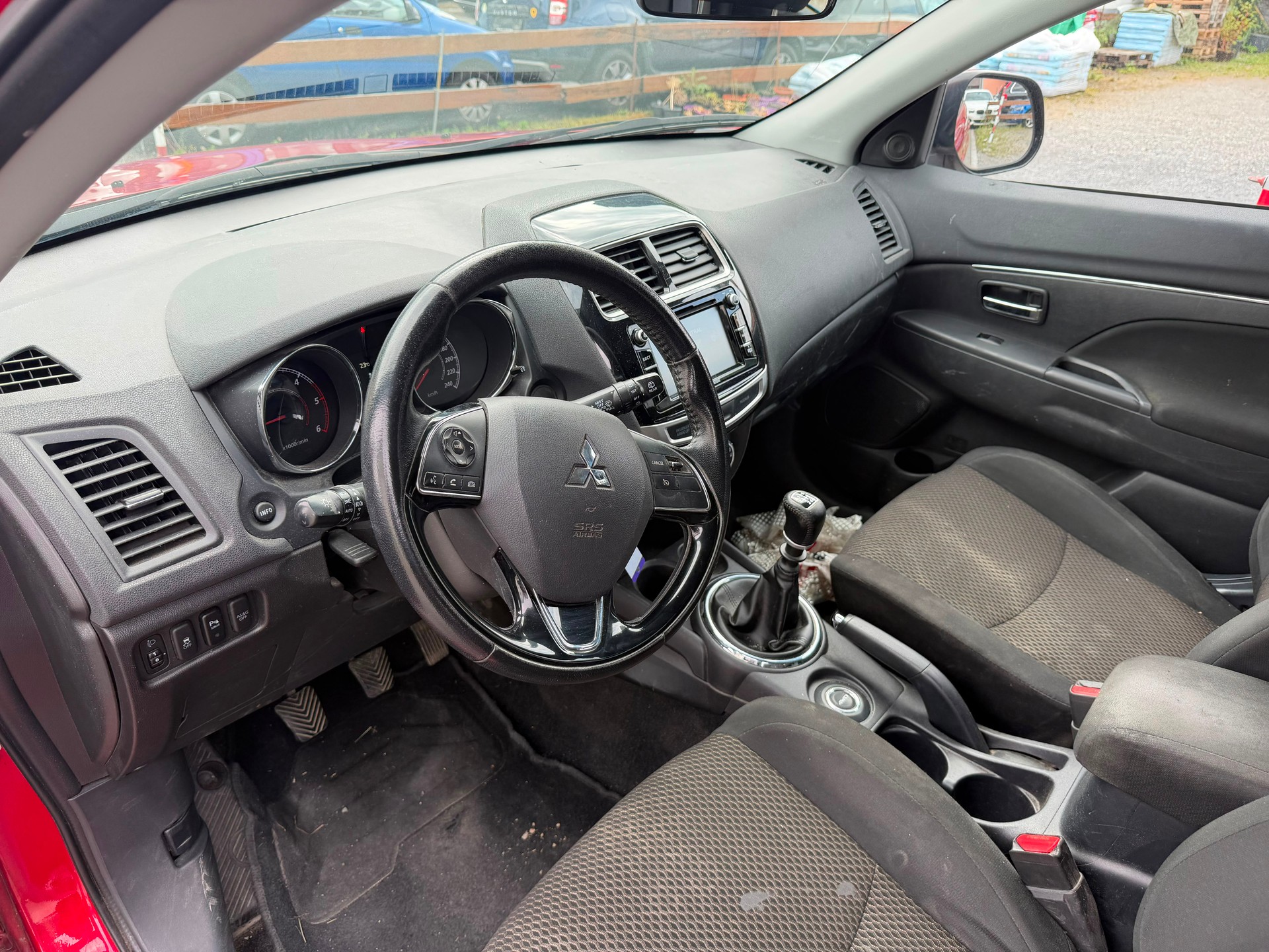 MITSUBISHI ASX 1.6 DID Value Anniversary 4WD-image-7