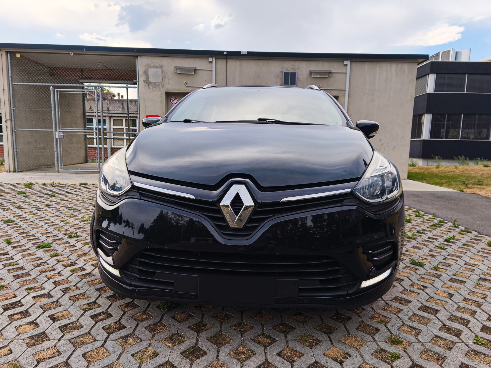RENAULT Clio Grandtour 0.9 12V Business Line-image-1