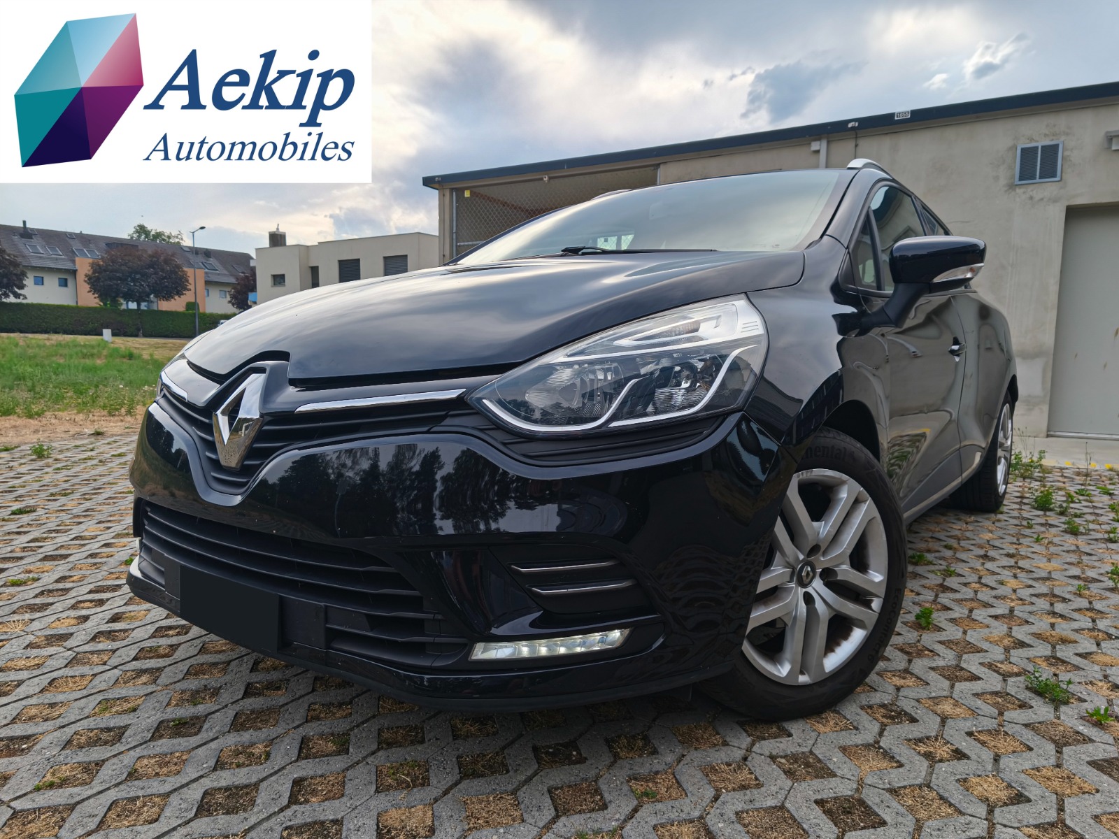 RENAULT Clio Grandtour 0.9 12V Business Line-image-0