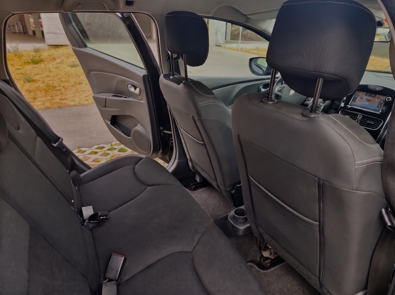 RENAULT Clio Grandtour 0.9 12V Business Line-image-8