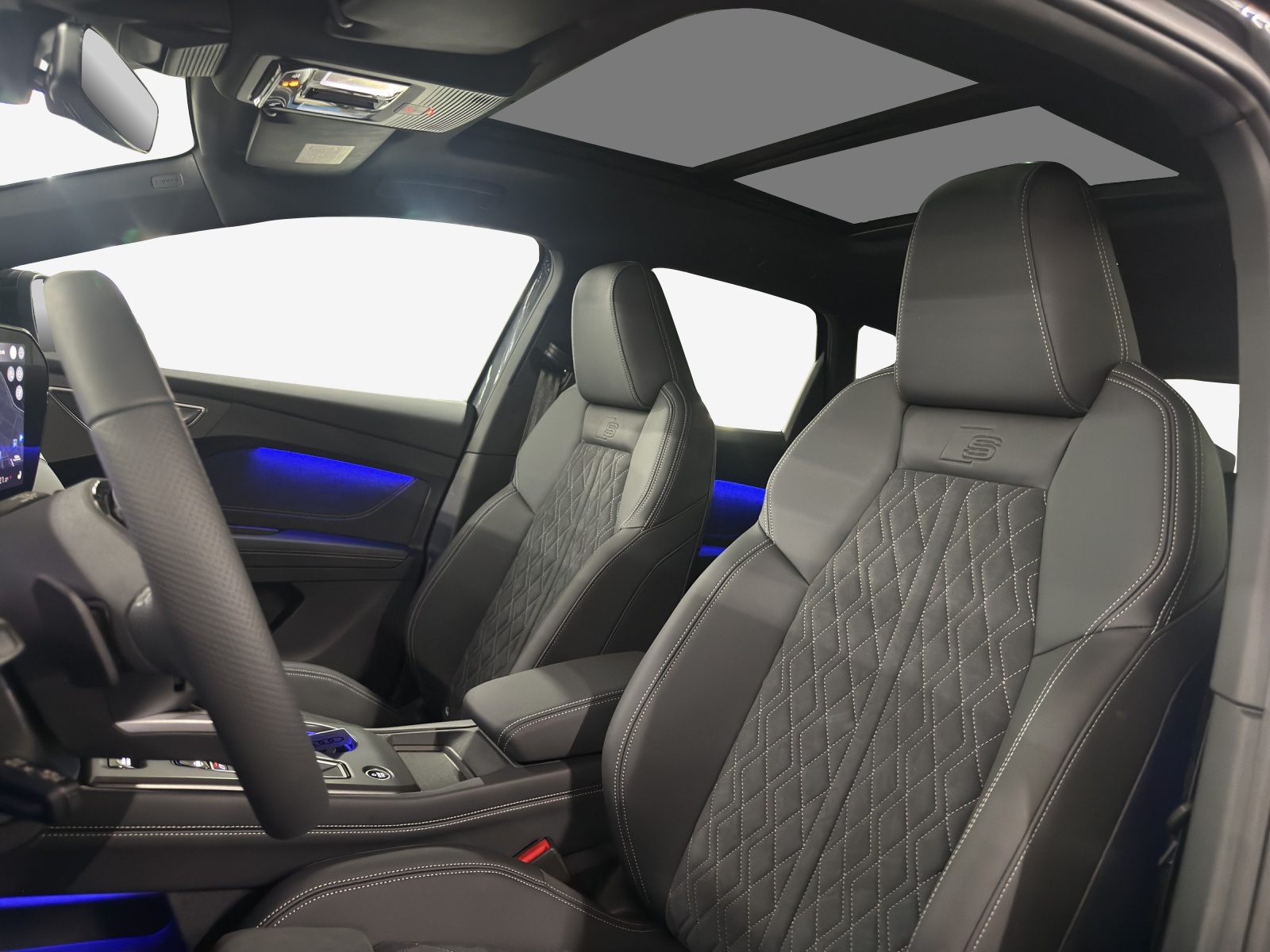 AUDI Q4 e-tron SUV quattro performance-image-14