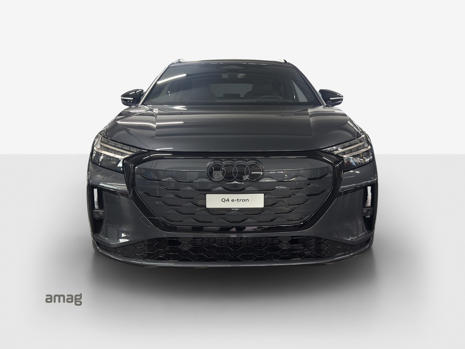 AUDI Q4 e-tron SUV quattro performance-image-6