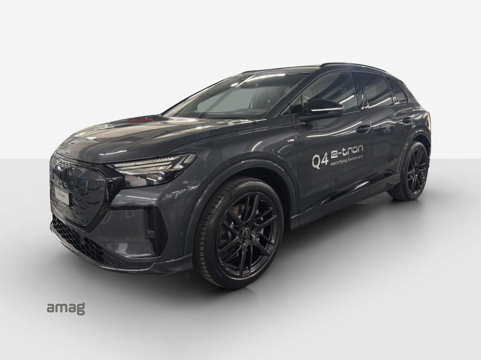 AUDI Q4 e-tron SUV quattro performance