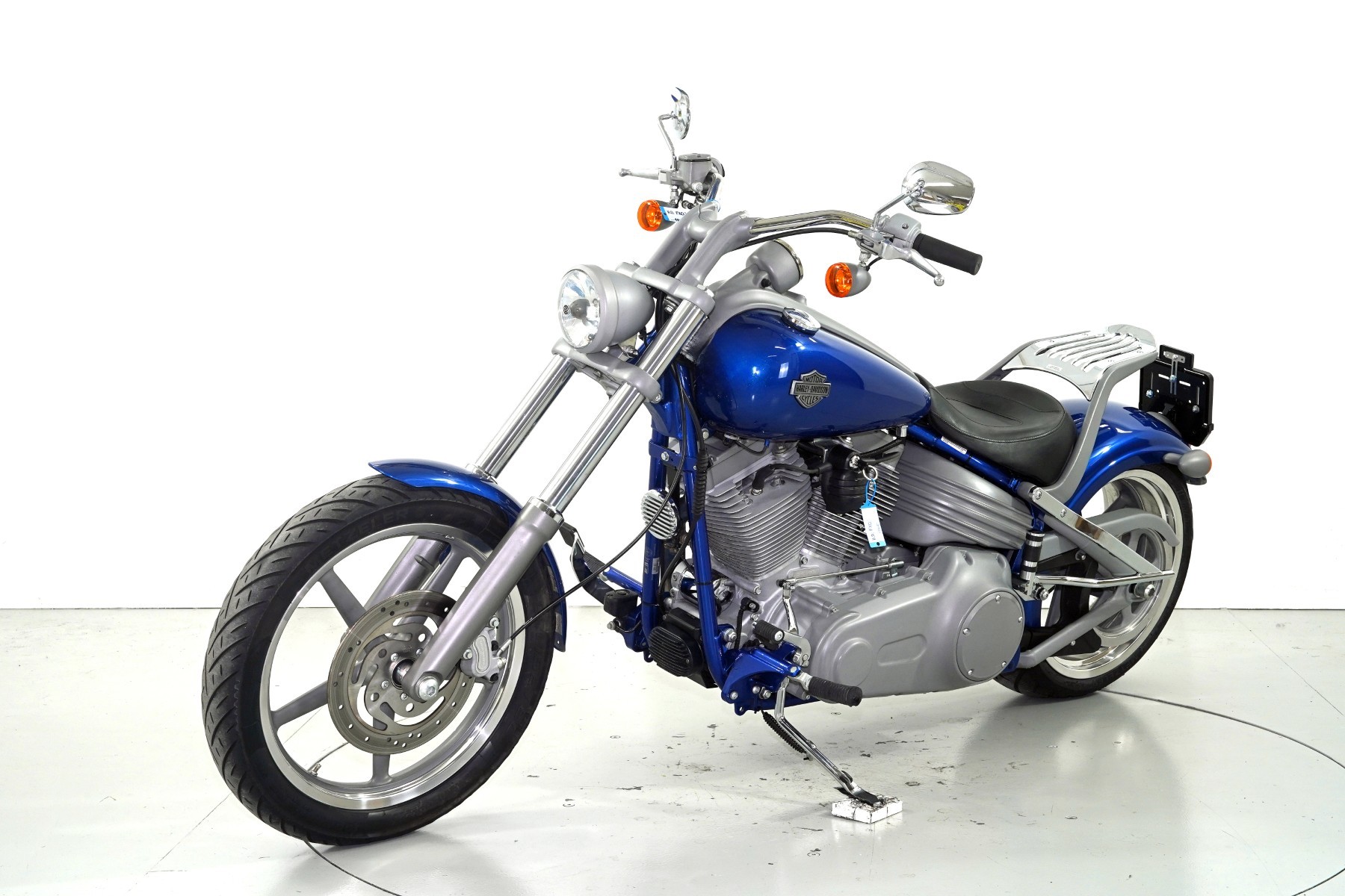HARLEY-DAVIDSON FXCW-showroom-element-2