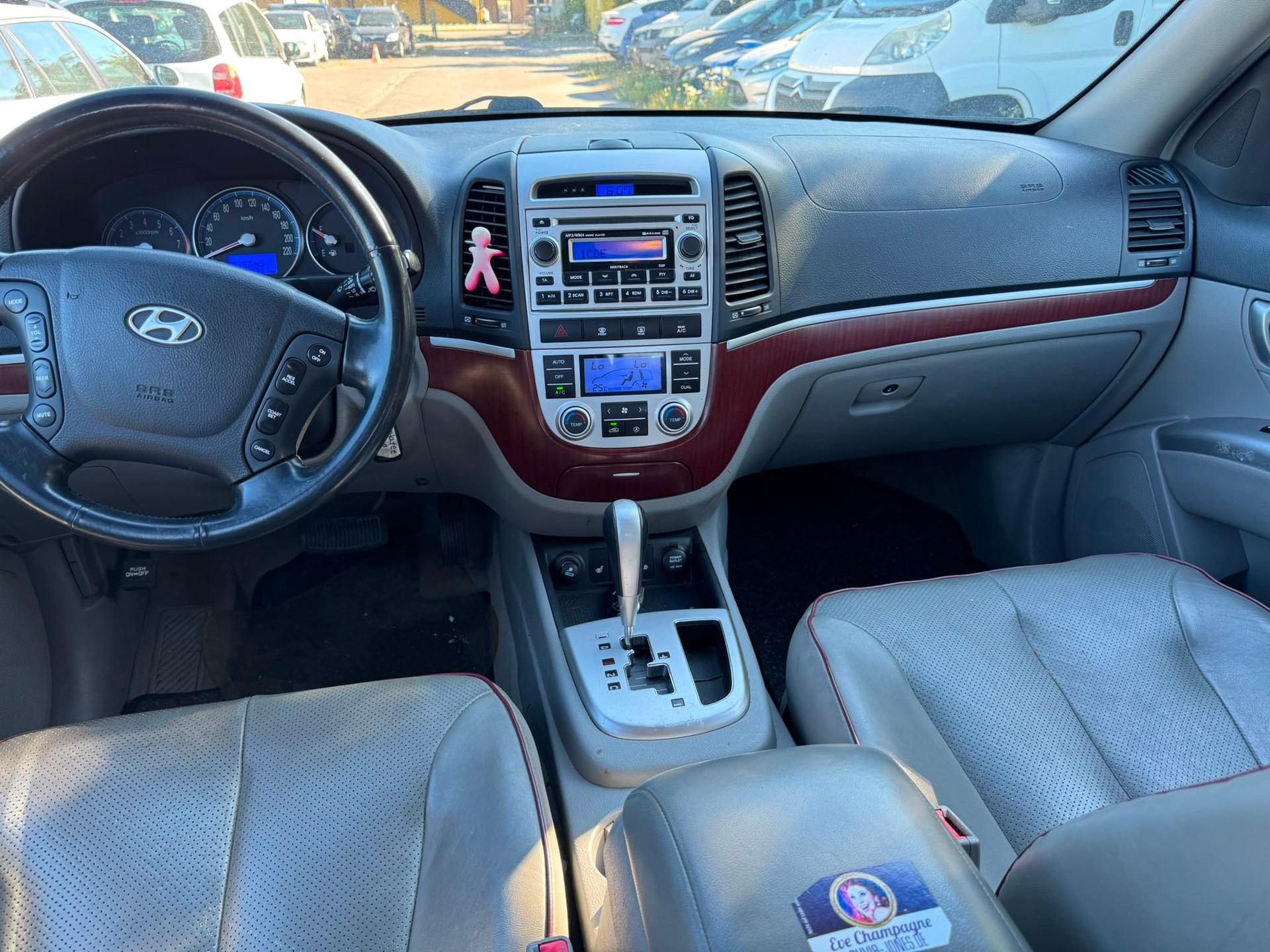 HYUNDAI Santa Fe 2.7 V6 Premium 4WD-image-6