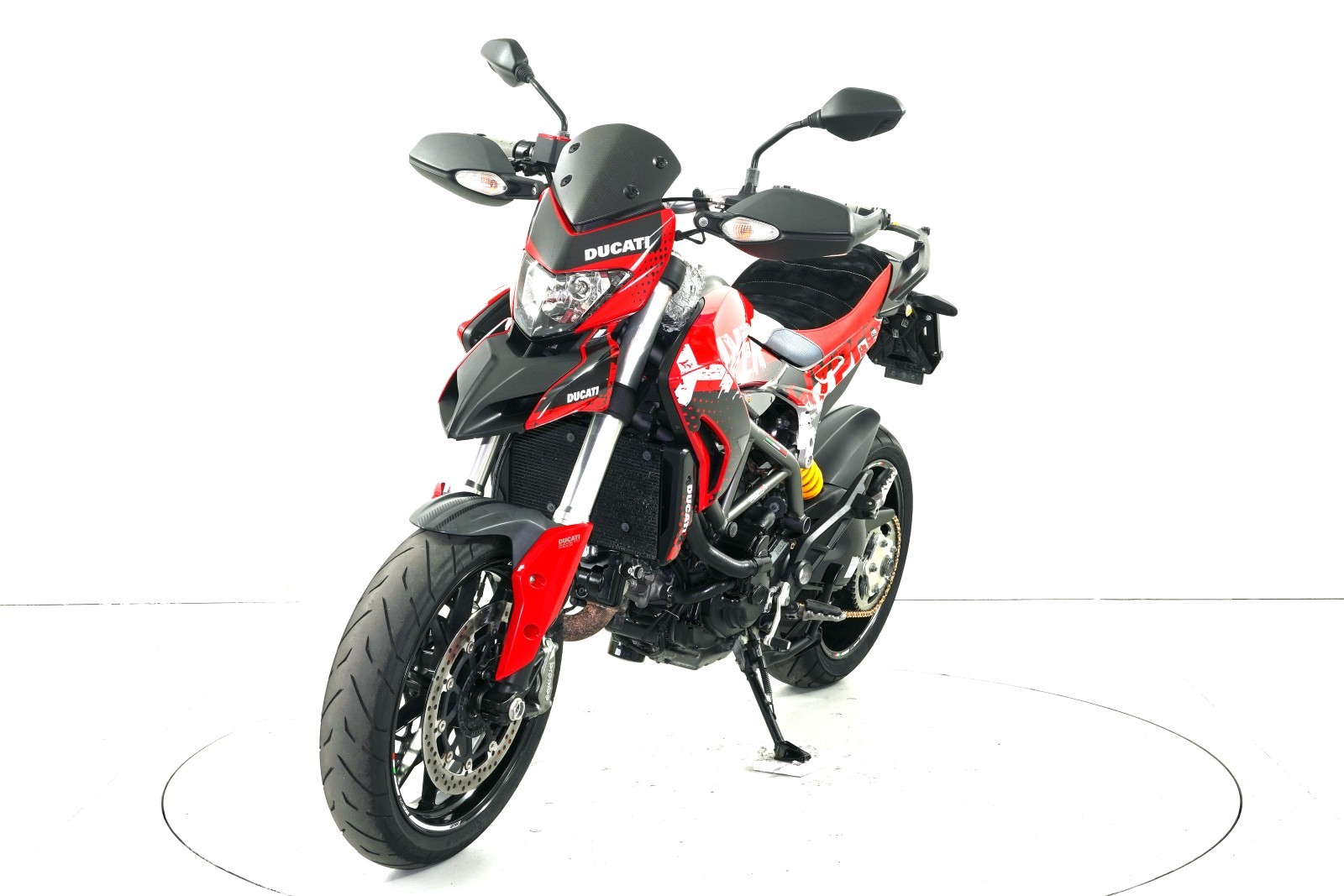 DUCATI 821 Hypermotard ABS-showroom-element-2