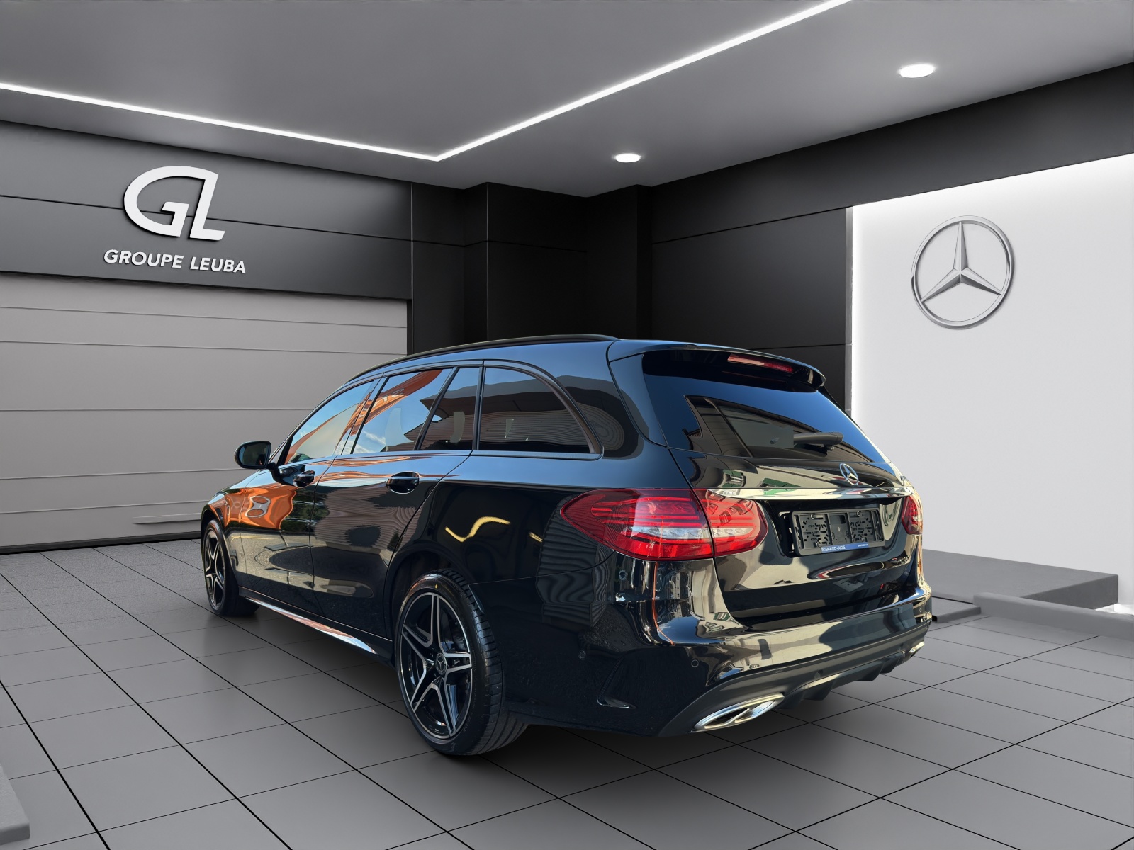 MERCEDES-BENZ C 200 Swiss Star AMG L.4M-showroom-element-2