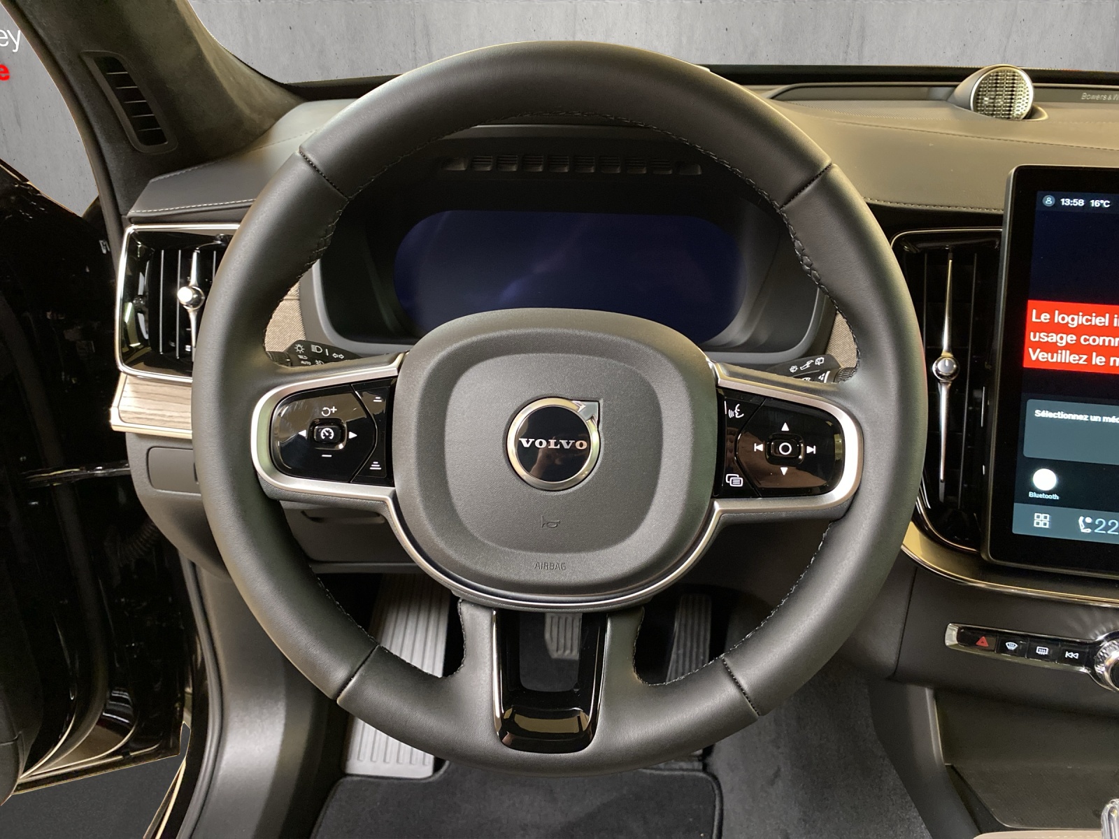 Image VOLVO XC90 XC90 T8 eAWD PluginHybrid Ultra Dark Geartronic