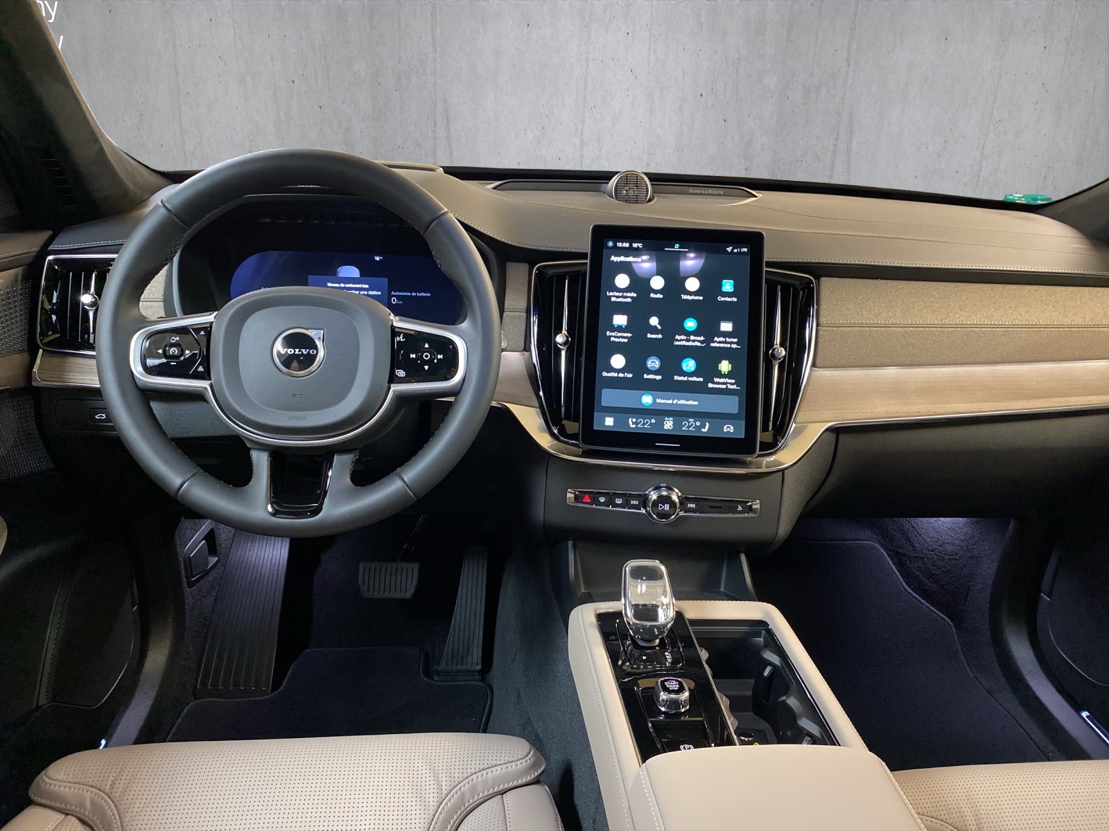 VOLVO XC90 T8 eAWD PluginHybrid Ultra Dark Geartronic-image-11
